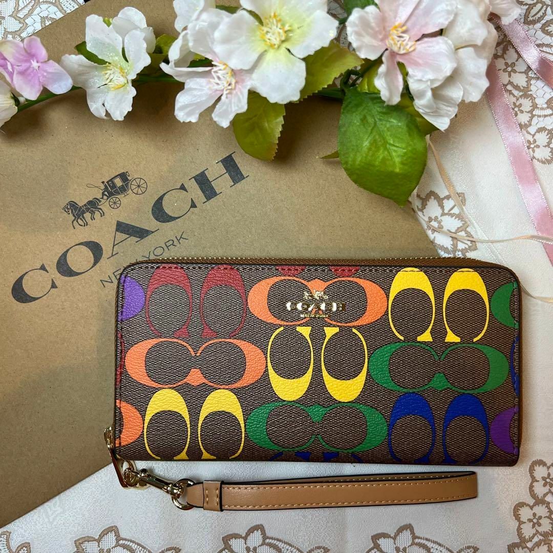 COACH コーチ ︎✿シグネチャー  カラフル レインボー ストラップ付き