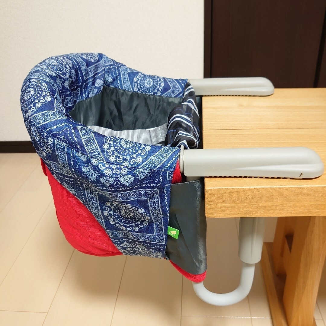 Inglesina(イングリッシーナ)の②美品 イングリッシーナ ファスト 食事 ベビー テーブルチェア 専用トレイ付 キッズ/ベビー/マタニティの授乳/お食事用品(その他)の商品写真