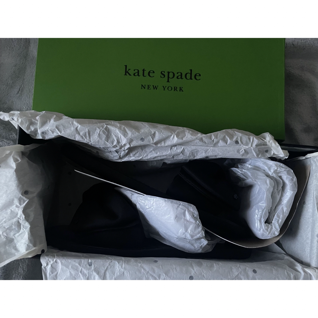 kate spade new york(ケイトスペードニューヨーク)の☆新品・未使用　【ケイトスペードニューヨーク】リボンサンダル☆ レディースの靴/シューズ(サンダル)の商品写真