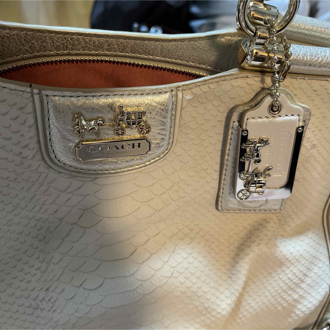 COACH(コーチ)のコーチショルダーバッグ レディースのバッグ(ショルダーバッグ)の商品写真