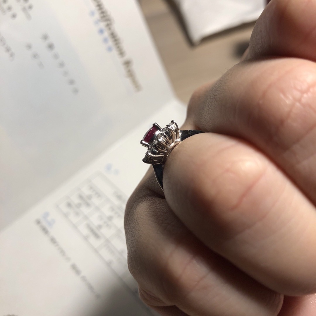 天然ダイヤ0.63k&ルビー1.18kプラチナリング10号 レディースのアクセサリー(リング(指輪))の商品写真