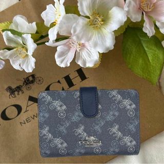 コーチ(COACH)のCOACH ブルー 馬車柄 二つ折り(財布)