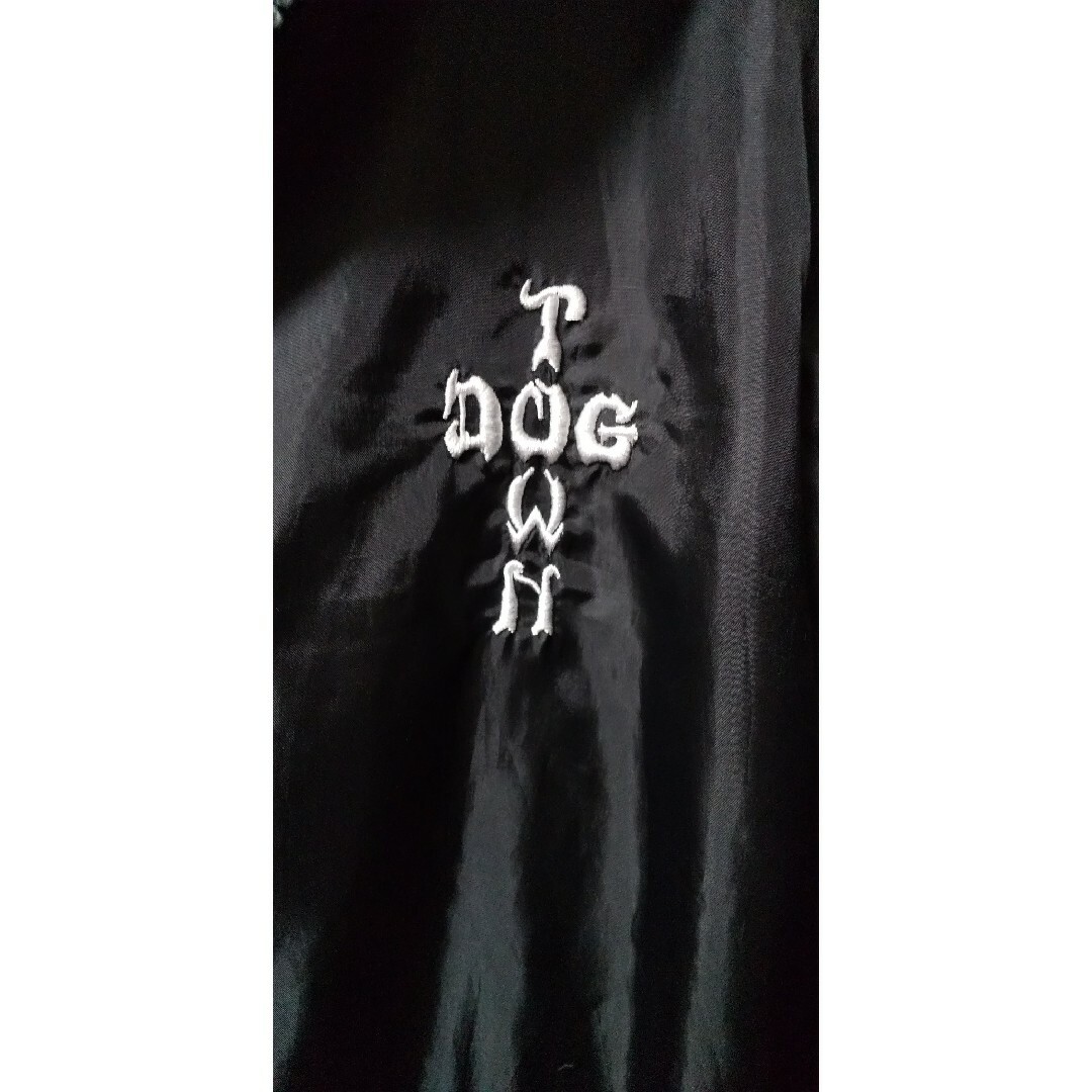 DOG TOWN(ドッグタウン)のドッグタウン　ナイロンジャケット　ウインドブレーカー　黒龍　XLサイズ メンズのジャケット/アウター(ナイロンジャケット)の商品写真
