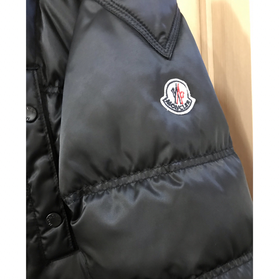 MONCLER(モンクレール)のモンクレール　メンズ　ジャケット メンズのジャケット/アウター(ダウンジャケット)の商品写真