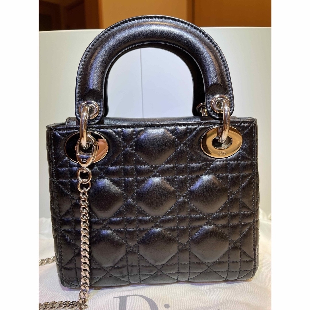 Dior(ディオール)の【完売商品】レディディオール　バックミニ　カナージュ　ラムスキン　シルバー金具 レディースのバッグ(ハンドバッグ)の商品写真