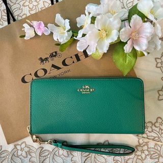 コーチ(COACH)のCOACH シグネチャー グリーン シンプル ストラップ(財布)