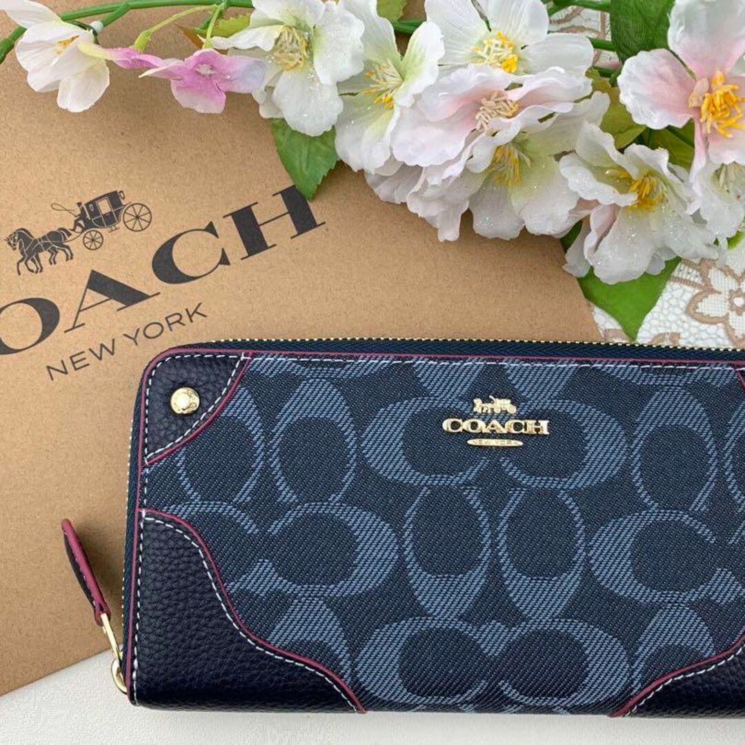 COACH シグネチャー × ブルー デニム 角レザープレゼント