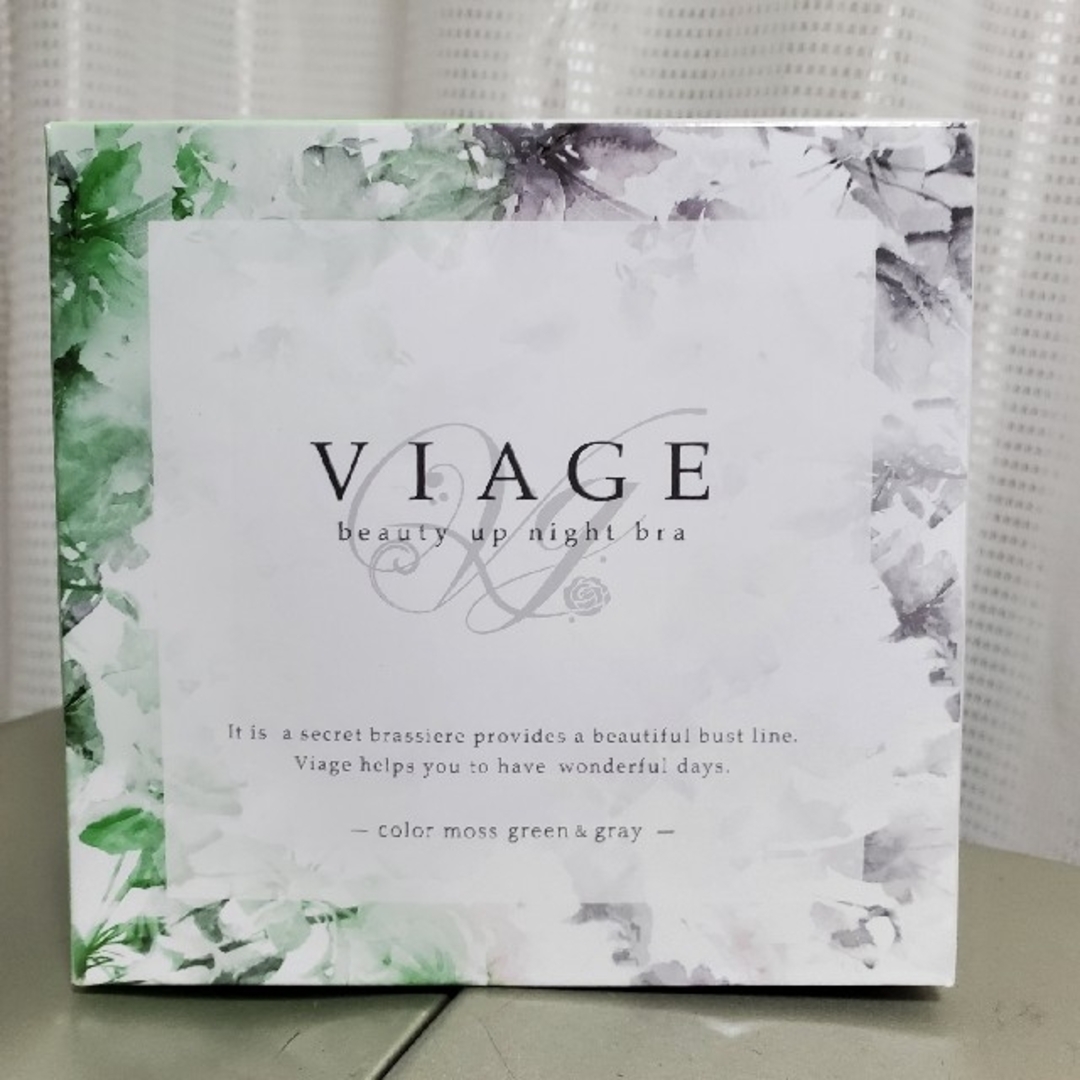 VIAGE(ヴィアージュ)のVIAGE ビューティーアップナイトブラモスグリーン×グレーM　新品 レディースの下着/アンダーウェア(その他)の商品写真