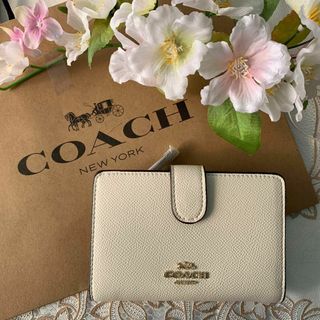 コーチ(COACH)のCOACH シンプル ホワイト 二つ折り(財布)