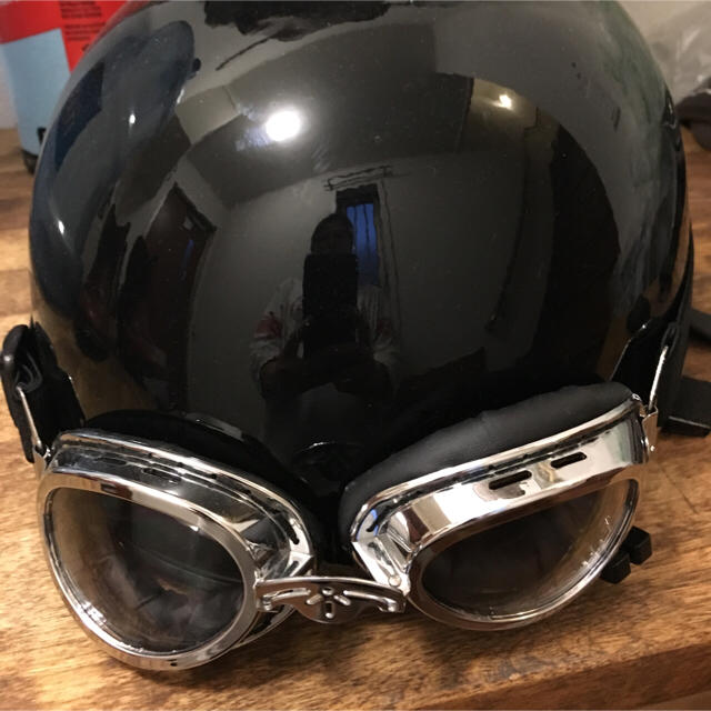 SALE中‼️ゴーグル付きハーフキャップヘルメット  自動車/バイクのバイク(ヘルメット/シールド)の商品写真