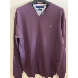 トミーヒルフィガー(TOMMY HILFIGER)の新品未使用！　トミーヒルフィガー　TOMMY  Vネックセーター　パープルM(ニット/セーター)