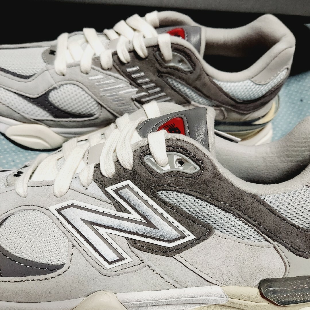 New Balance(ニューバランス)のnew balance 完売品 U9060GRYスニーカー レディースの靴/シューズ(スニーカー)の商品写真