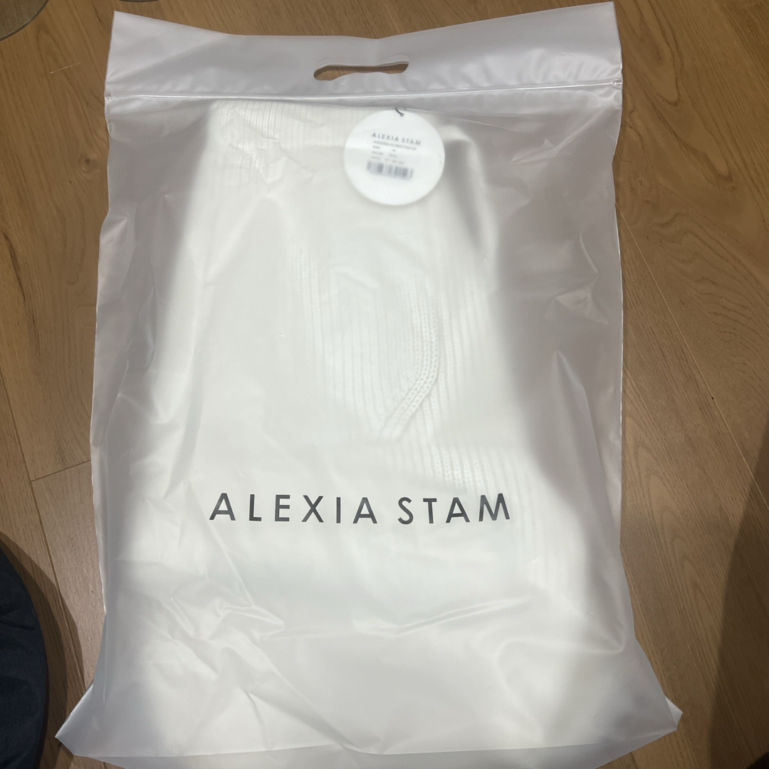 ALEXIA STAM(アリシアスタン)の新品 ニットパンツ レディースのパンツ(ショートパンツ)の商品写真