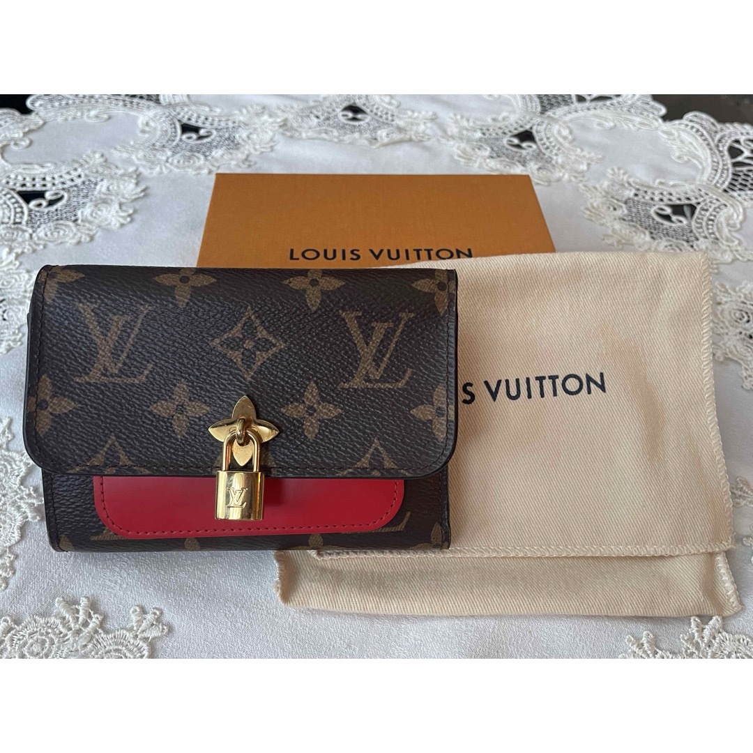 レディースLouis Vuitton ルイヴィトン ポルトフィユフラワーコンパクト