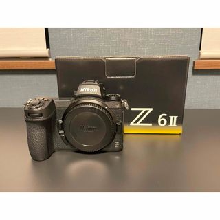 カメラ展示極上品 Nikon：J5 ダブルレンズキット  ミラーレス一眼シルバー