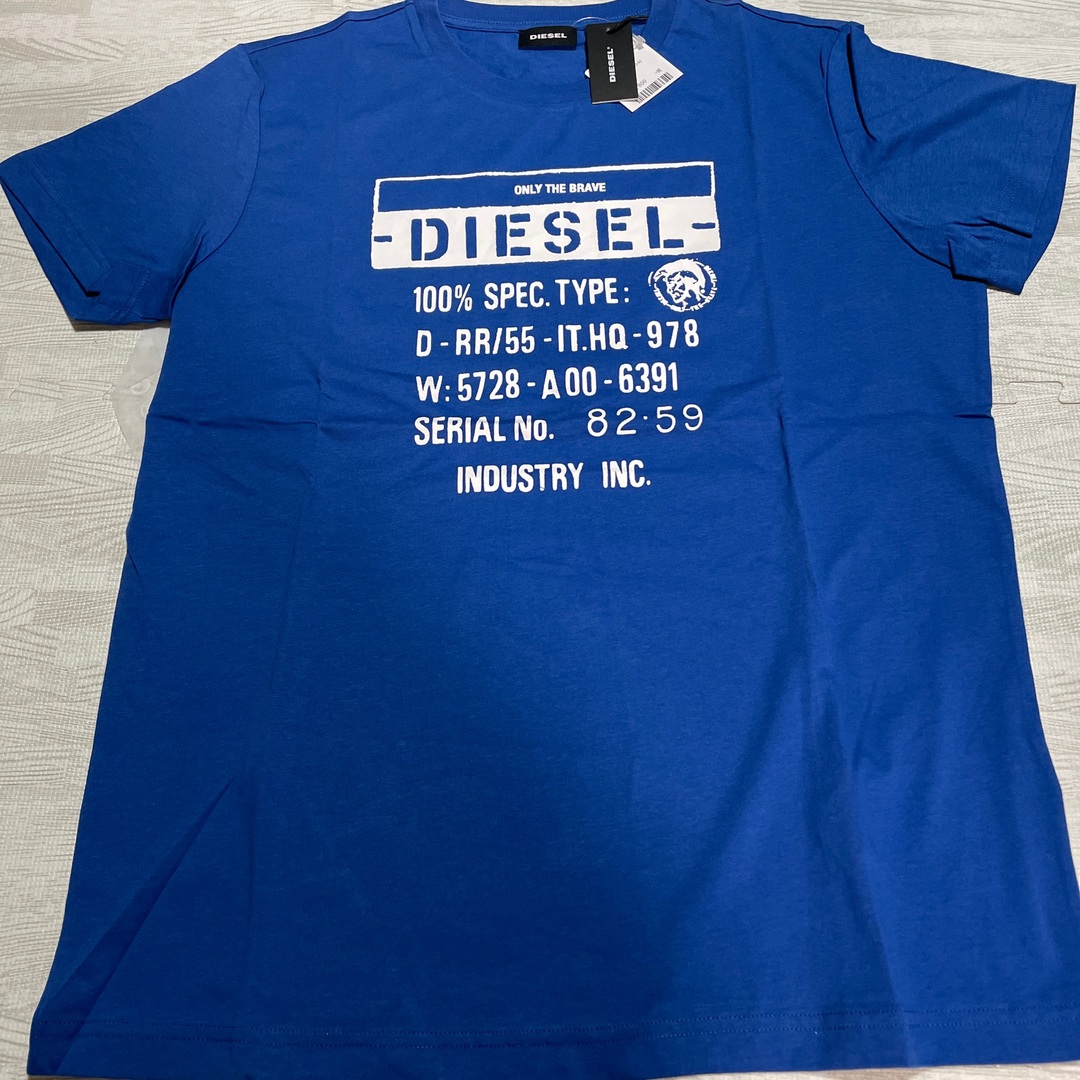 DIESEL(ディーゼル)のDIESELTシャツ メンズのトップス(Tシャツ/カットソー(半袖/袖なし))の商品写真