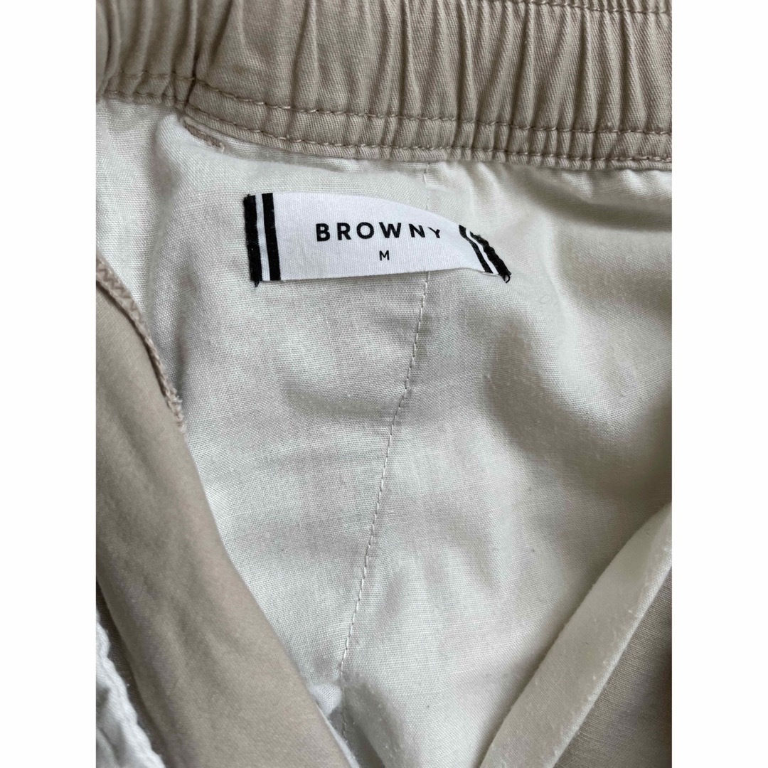 BROWNY(ブラウニー)のパンツ ベージュ　ブラウニー　ハーフパンツ メンズのパンツ(その他)の商品写真