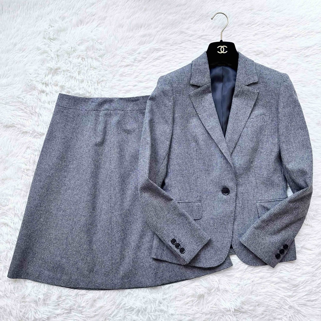 THE SUIT COMPANY(スーツカンパニー)のザスーツカンパニー スカートスーツ ビジネススーツ ウール シルク混紡 グレー レディースのフォーマル/ドレス(スーツ)の商品写真