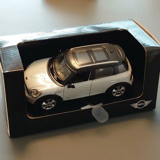 ビーエムダブリュー(BMW)のMINI　クロスオーバー　カントリーマン　All4　ミニカー(ミニカー)