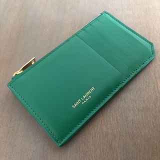 サンローラン(Saint Laurent)の新品サンローラン フラグメントケース/ カードケース 希少 グリーンカラー 開運(パスケース/IDカードホルダー)