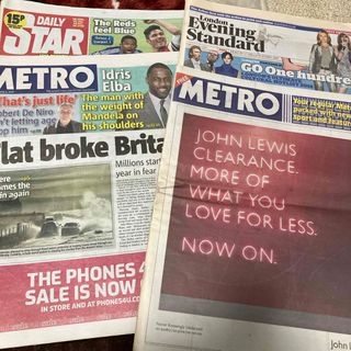 2013年&2014年　イギリス新聞　(印刷物)