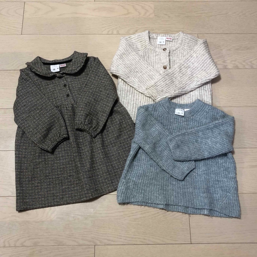 ZARA KIDS(ザラキッズ)のZARA 98cm 秋冬 女の子セット キッズ/ベビー/マタニティのキッズ服女の子用(90cm~)(パジャマ)の商品写真