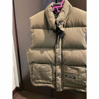 カナダグース(CANADA GOOSE)のカナダグース　ベスト　ベージュ　S ダウンベスト(ダウンベスト)