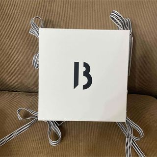 バレード(BYREDO)の新品　BYREDO バイレード ギフトボックス リボン付き(ショップ袋)