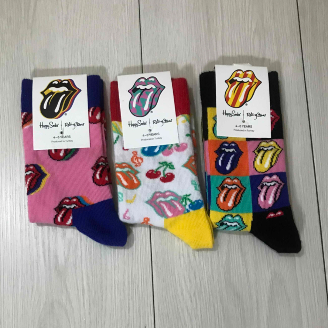 Happy Socks(ハッピーソックス)のハッピーソックス☆キッズ☆ローリングストーンズ3足セット キッズ/ベビー/マタニティのこども用ファッション小物(靴下/タイツ)の商品写真