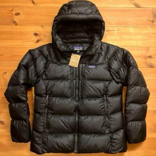 パタゴニア(patagonia)の✨新品未使用✨　patagoniaパタゴニア　フィッツロイダウンフーディ(ダウンジャケット)