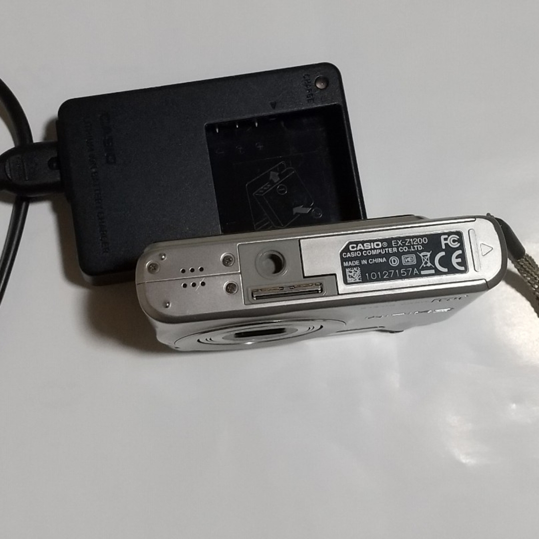 CASIO - CASIOカシオ EXILIM EX-Z1200 充電器付の通販 by チョコ CASIO - CASIOカシオ EXILIM EX-Z1200 充電器付の通販 by チョコ