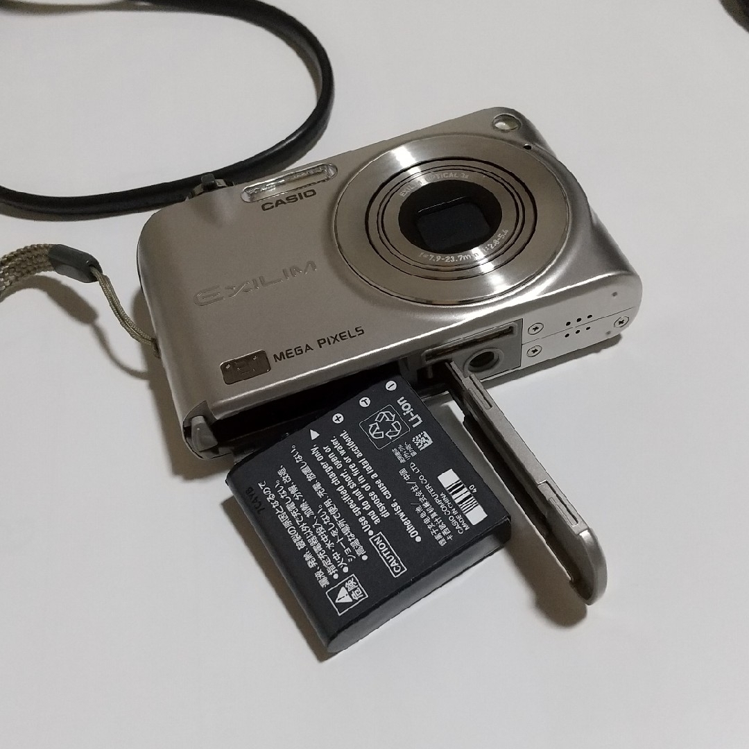 CASIO - CASIOカシオ EXILIM EX-Z1200 充電器付の通販 by チョコ CASIO - CASIOカシオ EXILIM EX-Z1200 充電器付の通販 by チョコ