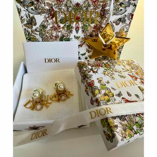 ディオール(Dior)の【新品同様】Diorピアス ホワイトレジンパール 確実正規品(ピアス)