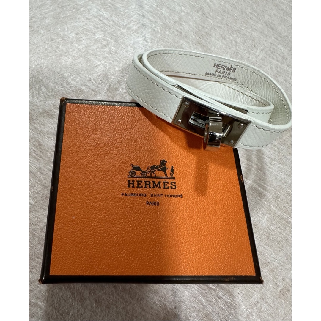 Hermes(エルメス)の【nonnatan様】HERMES ケリー ドゥブルトゥールレザー ブレスレット レディースのアクセサリー(ブレスレット/バングル)の商品写真