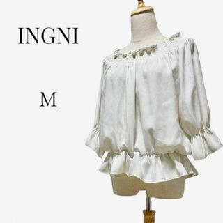 イング(INGNI)の【大人気◎】INGNI キャンディー袖オフショルダートップス　M　ホワイト(シャツ/ブラウス(長袖/七分))