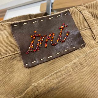 ティーエムティー(TMT)のティエムティー TMT ダメージ加工 ビーズ刺繍 コーデュロイパンツ Lサイズ(デニム/ジーンズ)