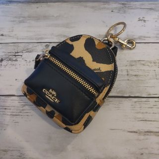 コーチ(COACH)のCOACH　キーホルダー コーティングキャンバス スムースレザー(キーホルダー)