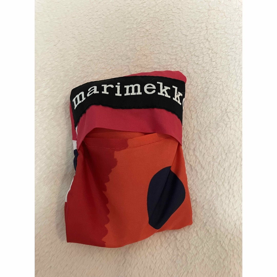 marimekko(マリメッコ)のマリメッコ  エコバッグ　赤 レディースのバッグ(エコバッグ)の商品写真