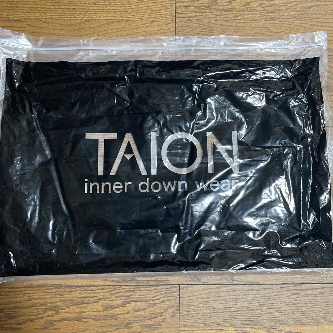 TAION(タイオン)の⭐️新品【TAION】RIVERSIBLE CREW NECK DOWN JKT メンズのジャケット/アウター(ダウンジャケット)の商品写真