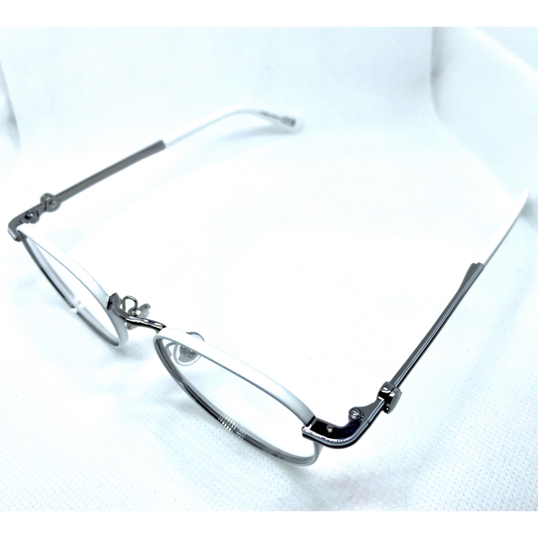 MONCLER(モンクレール)のMONCLER モンクレール メガネ　ML5204H/V　ホワイト　激安正規品 メンズのファッション小物(サングラス/メガネ)の商品写真