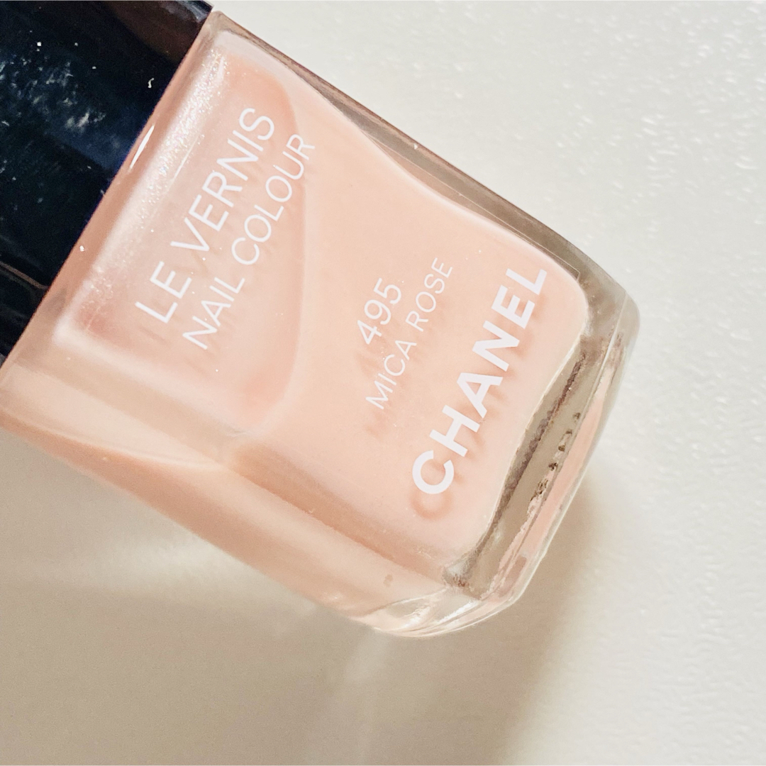 CHANEL(シャネル)のCHANEL シャネル ヴェルニ 495 MICA ROSE ネイル コスメ/美容のネイル(マニキュア)の商品写真