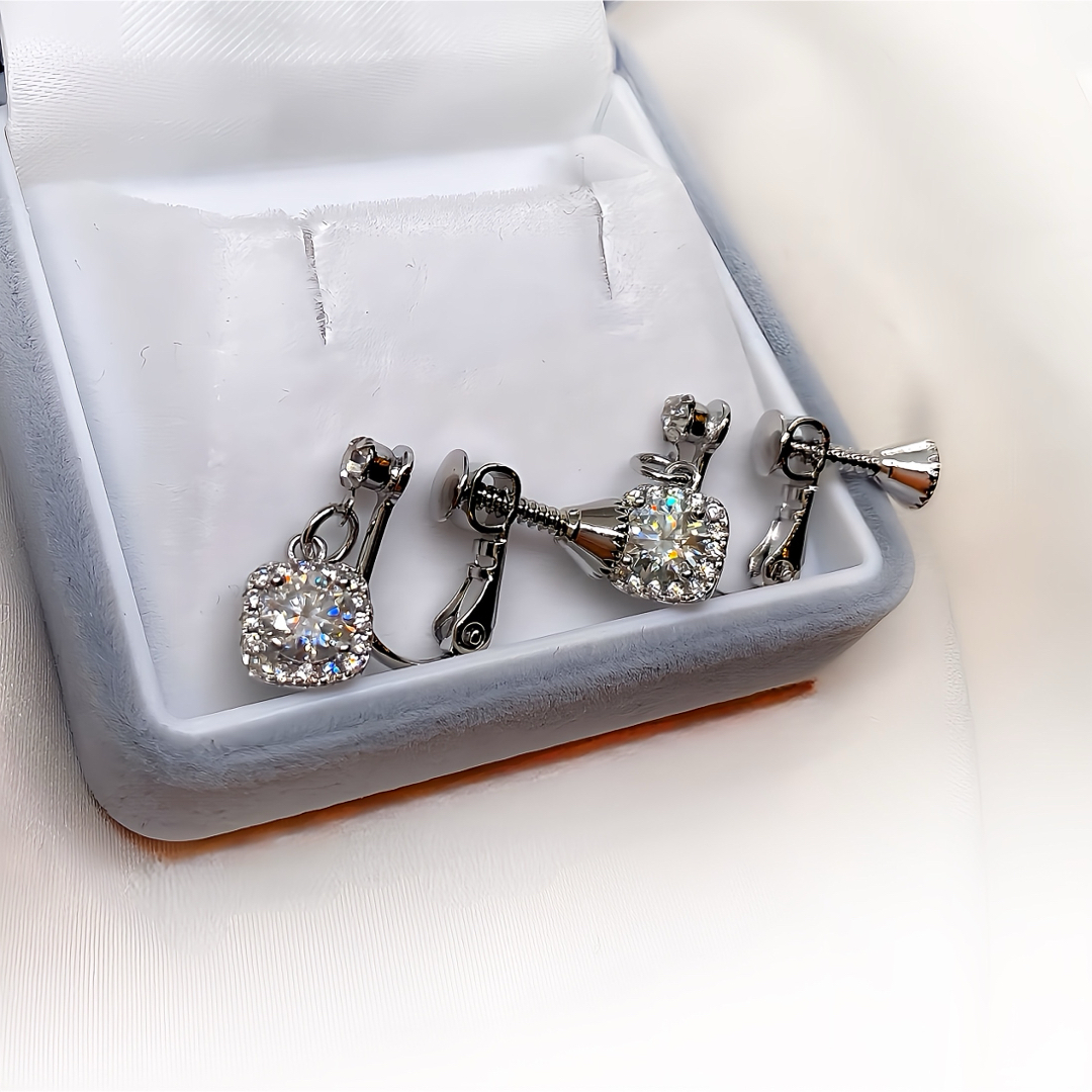 Moissanite ヘイロースウェイ イヤリング レディースのアクセサリー(イヤリング)の商品写真