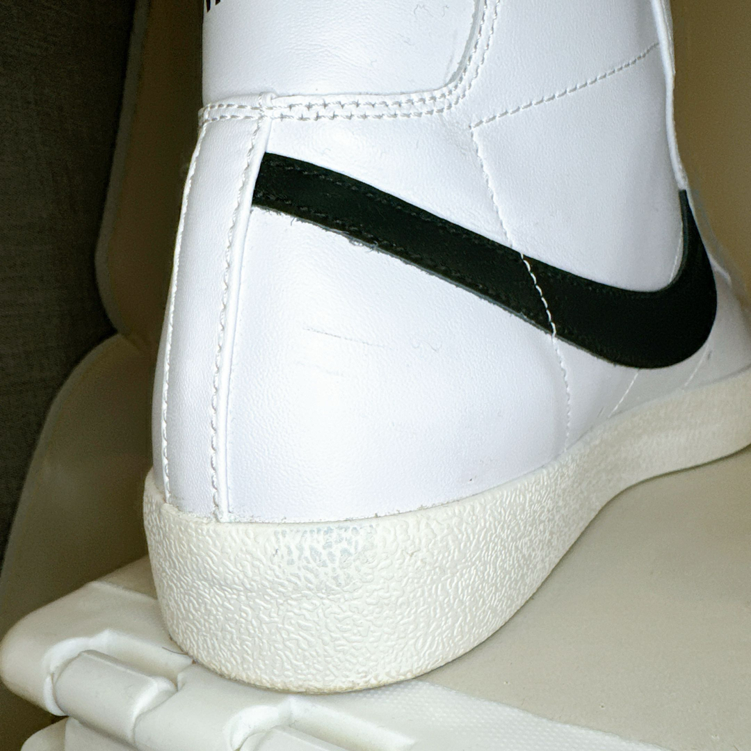 NIKE(ナイキ)の［匿名発送］NIKE BLAZER MID '77 VNTG 27cm メンズの靴/シューズ(スニーカー)の商品写真