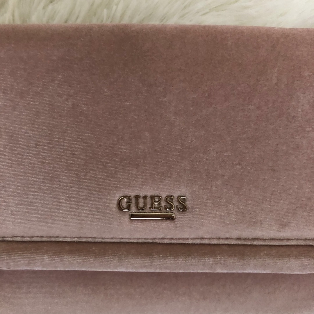 GUESS(ゲス)のGuess. VELVET ゲス　ベルベット　ショルダーバッグ　ピンク レディースのバッグ(ショルダーバッグ)の商品写真