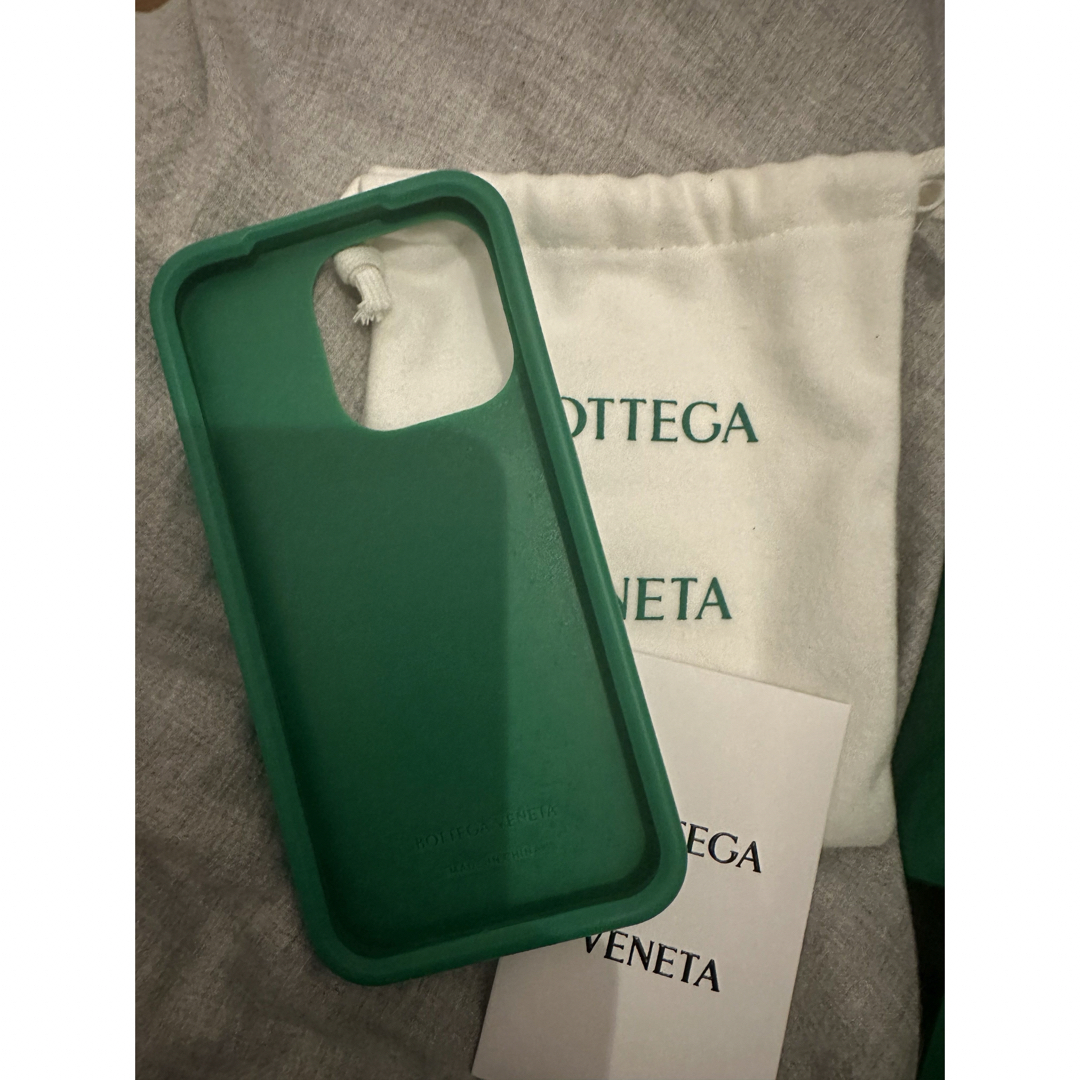 Bottega Veneta(ボッテガヴェネタ)のボッテガヴェネタ　iPhone 14pro ケース スマホ/家電/カメラのスマホアクセサリー(iPhoneケース)の商品写真