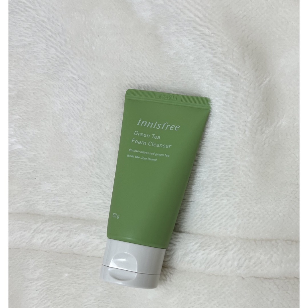 Innisfree(イニスフリー)のイニスフリーグリーンティーフォームクレンザー コスメ/美容のスキンケア/基礎化粧品(クレンジング/メイク落とし)の商品写真