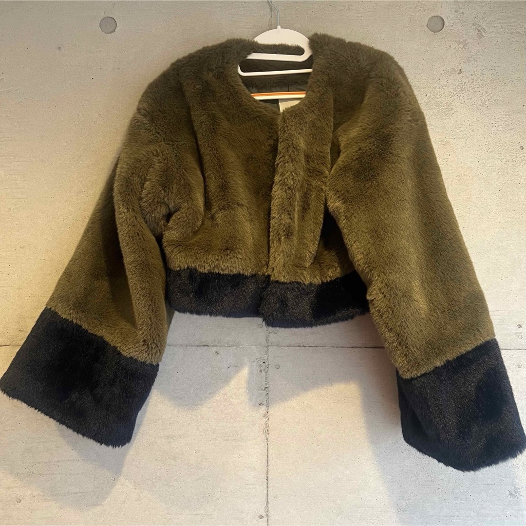 JUEMI(ジュエミ)のjuemi ファー コート アウター レディースのジャケット/アウター(毛皮/ファーコート)の商品写真