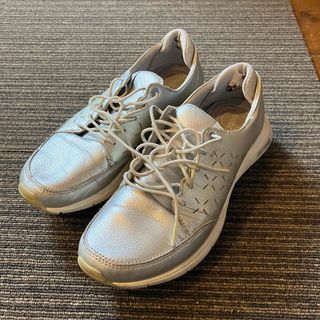 リーボック(Reebok)のイージートーン　スニーカー　シルバー(スニーカー)