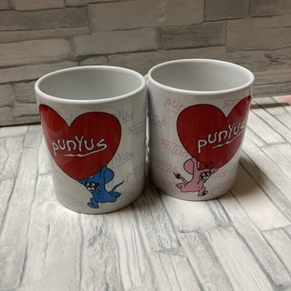 プニュズ(PUNYUS)のPUNYUS      バレンタイン限定   ノベルティ  カップルマグカップ(グラス/カップ)