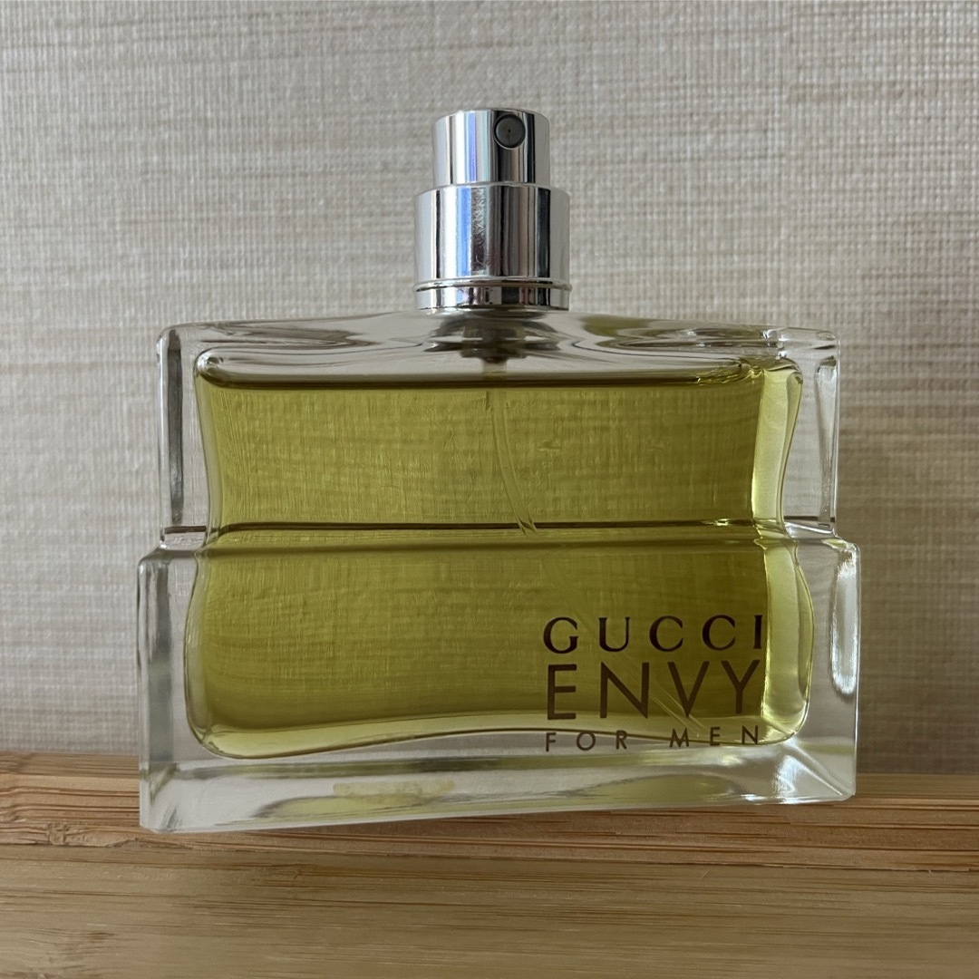 Gucci(グッチ)の【送料込／数回使用】廃盤品　GUCCI  ENVY 男性用　香水 コスメ/美容の香水(香水(男性用))の商品写真